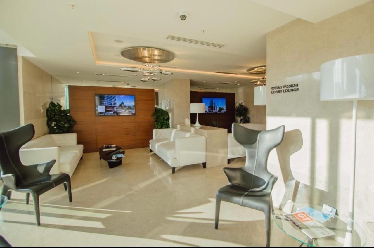 Royal Panorama Courtyard Batumi Hotel Exterior photo